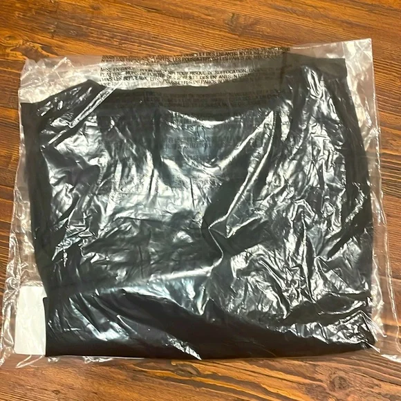 NWT Banana Republic Factory Shell Tank - Picture 4 of 5